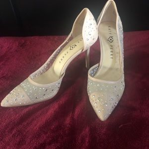 Katy Perry sparkly pointed shoes